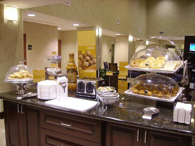 Hampton Inn & Suites Savannah - I-95 South - Gateway Georgetown Restaurant bilde